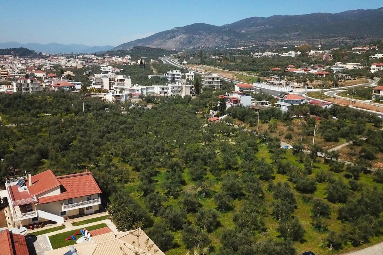 Eleni'S Holiday Home Каламата Екстер'єр фото